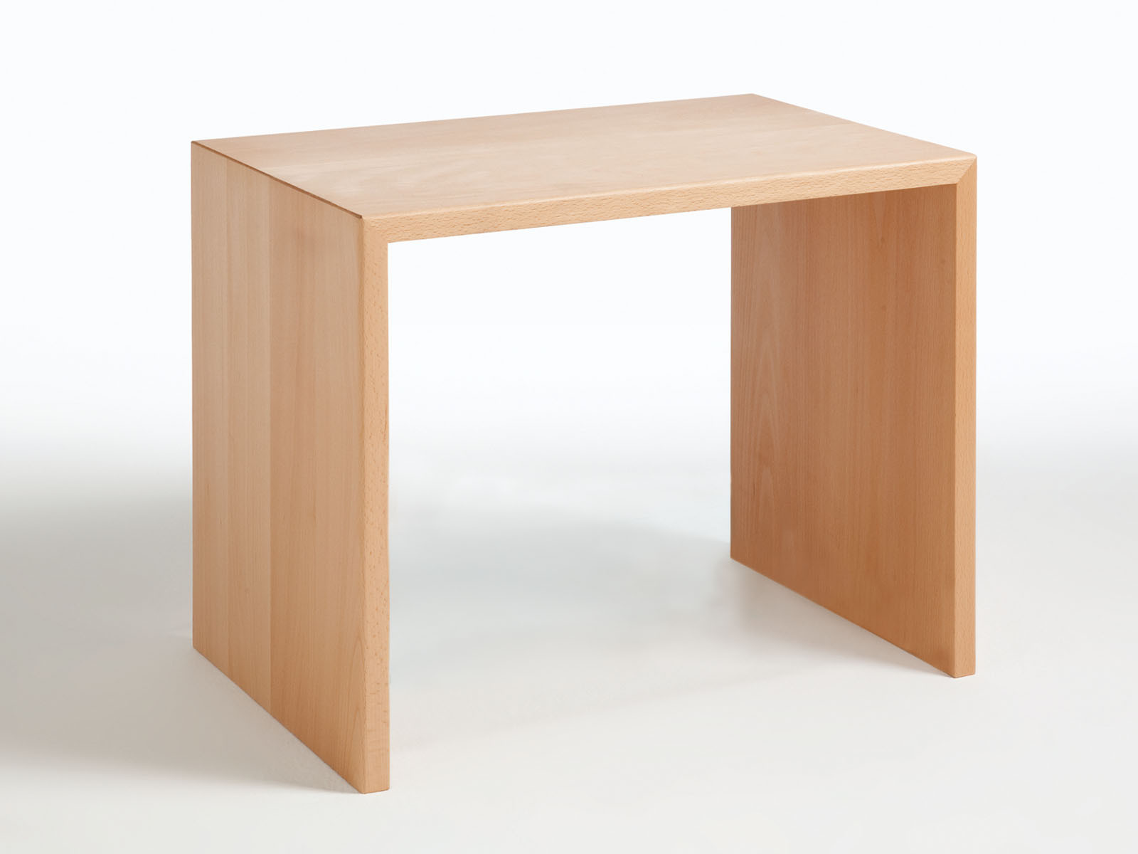 Nachttisch_U-Form_XXL_Buche