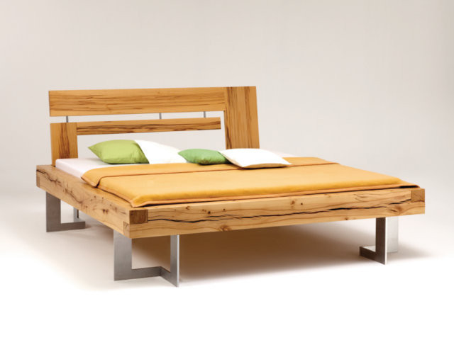 holzbett_brandenfels_kernbuche_2