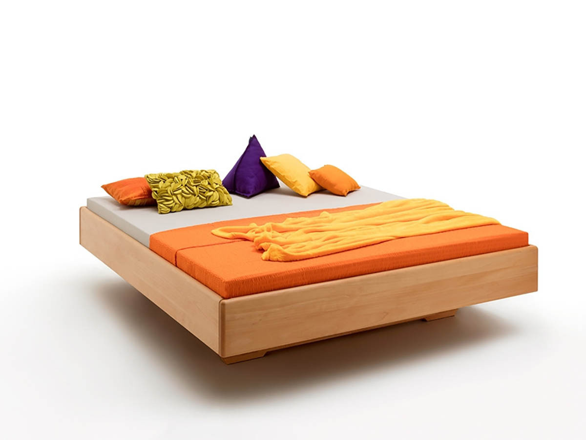 Buche_-_Schwebebett_Jena,_Größe_200x180cm_Seitenansicht_orange