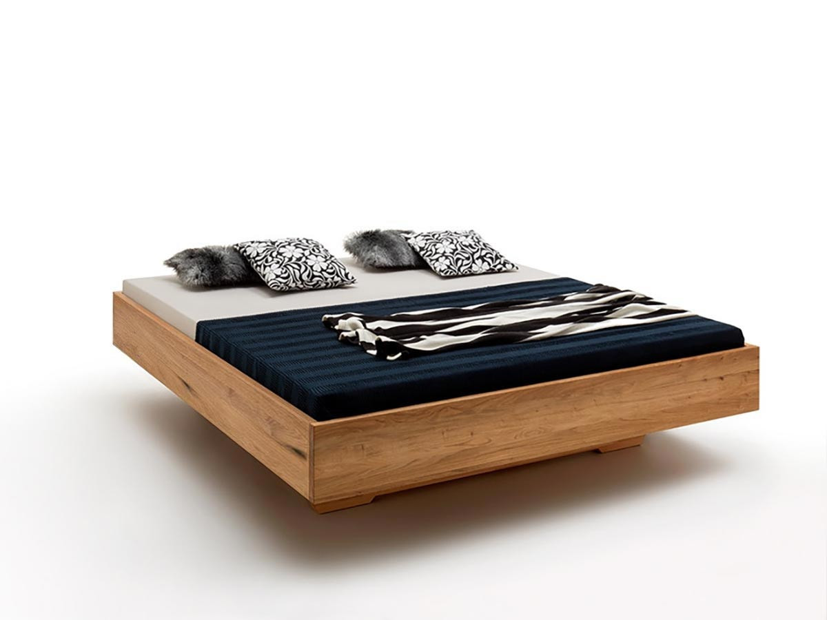 Holzschwebebett_Kassel,_Größe_200x180cm_Wildeiche_1