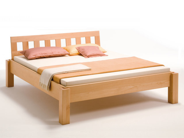 Massivholzbett Quader 1