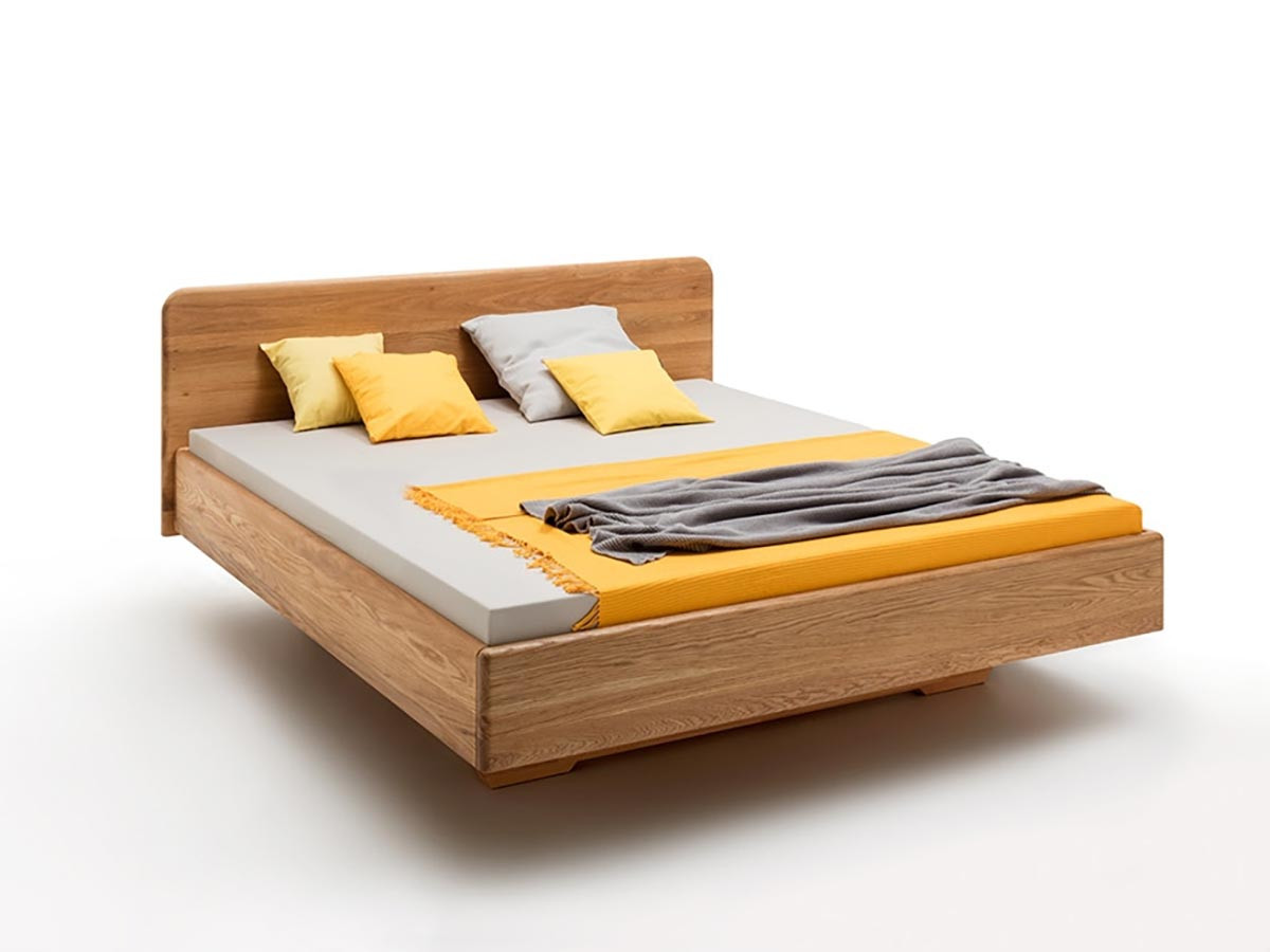 Schwebendes Massivholzbett Nordlingen