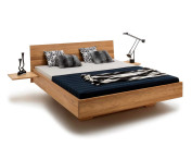 Schwebe-Holzbett_Fritzlar_mit_Anstecktischen,_Größe_200x180cm_Seitenansicht_frei