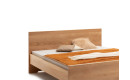 Designerbett Laureen mit Massivholzhocker Wildeiche, Detail Lehne