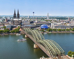 Die Hohenzollernbrücke in Köln Die Hohenzollernbrücke in Köln
